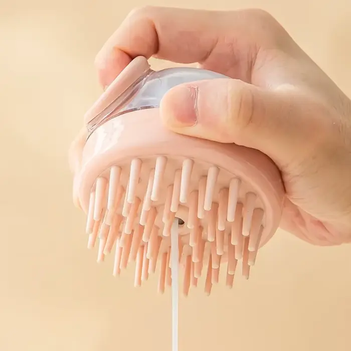 Brosse de massage en silicone pour le cuir chevelu