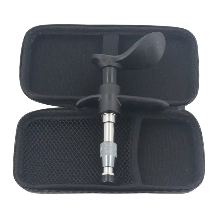 Nouvel outil de chiropratique : pistolet de massage manuel portable efficace pour soulager les douleurs dorsales et améliorer la mobilité des membres.