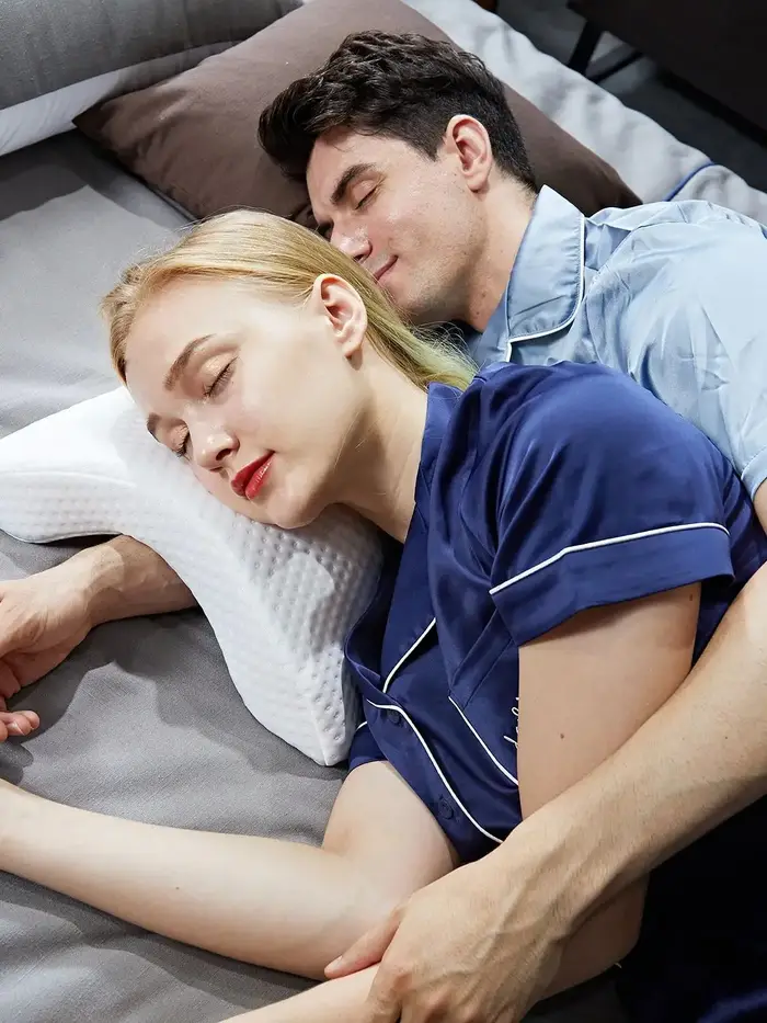 Oreiller de couchage en forme de U pour couple
