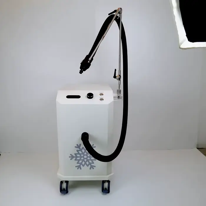 Machine de cryothérapie pour traitement de tatouage
