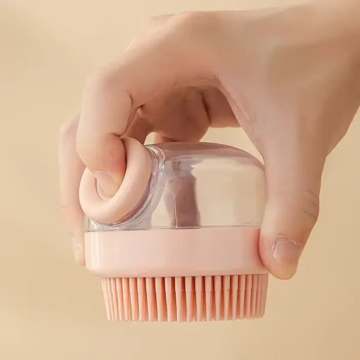 Brosse de massage en silicone pour le cuir chevelu