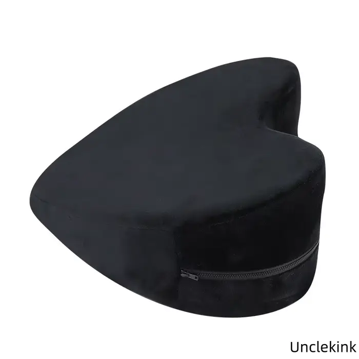 Coussin orthopédique en forme de cœur noir