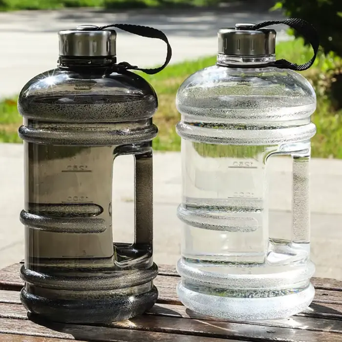 Bouteille de boisson d'entraînement de sport 2L PETG