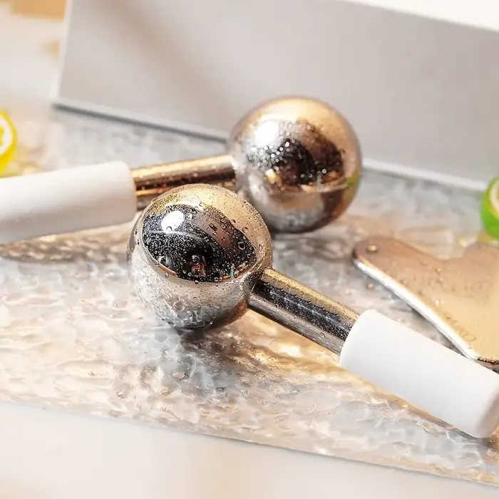 Globes de glace pour le visage, rouleau Facial en acier inoxydable froid et chaud, beauté de la peau, Spa, boule de refroidissement, boule de Massage, soins du visage, bâton de gel cryogénique