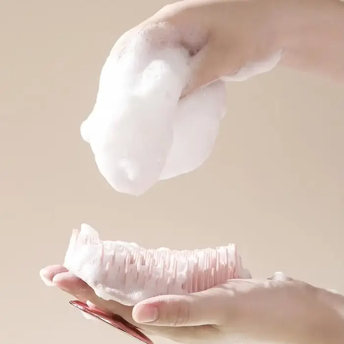 Peigne de massage du cuir chevelu pour shampoing