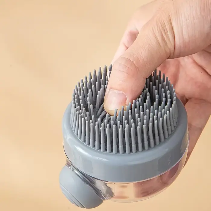 Brosse de massage en silicone pour le cuir chevelu