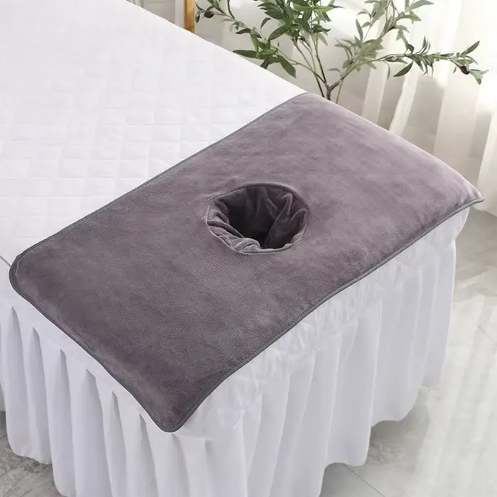 Serviette de massage SPA avec trou pour le visage